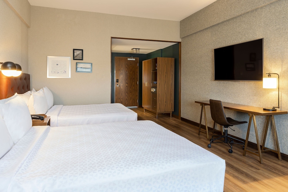 Four Points by Sheraton Monterrey Airport 8/27