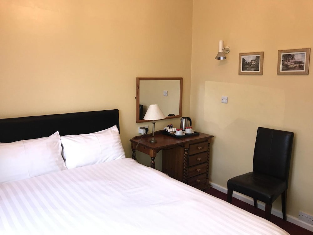 Barons Court Hotel 22/72