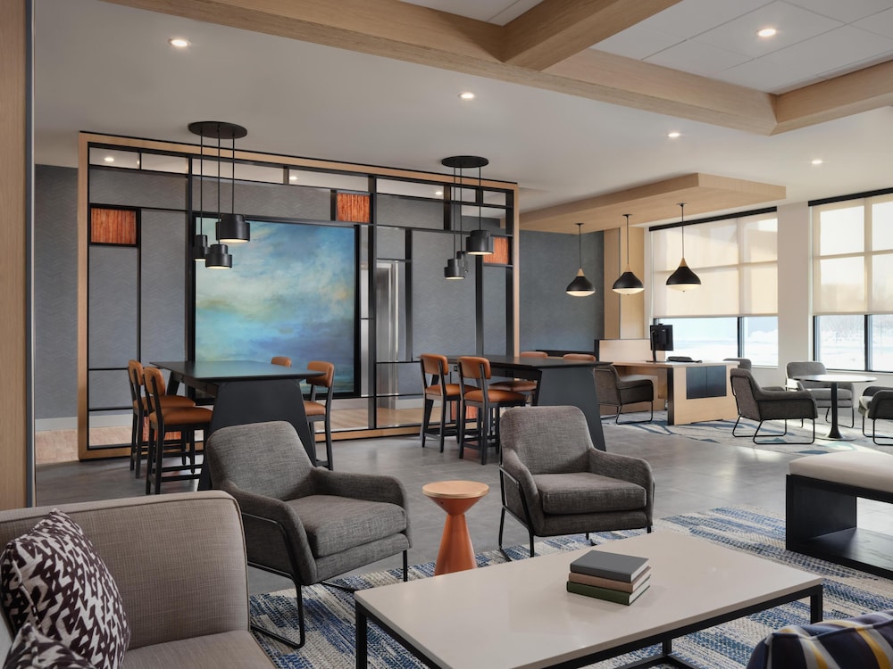 Hyatt House Schenectady / Mohawk Harbor 25/46