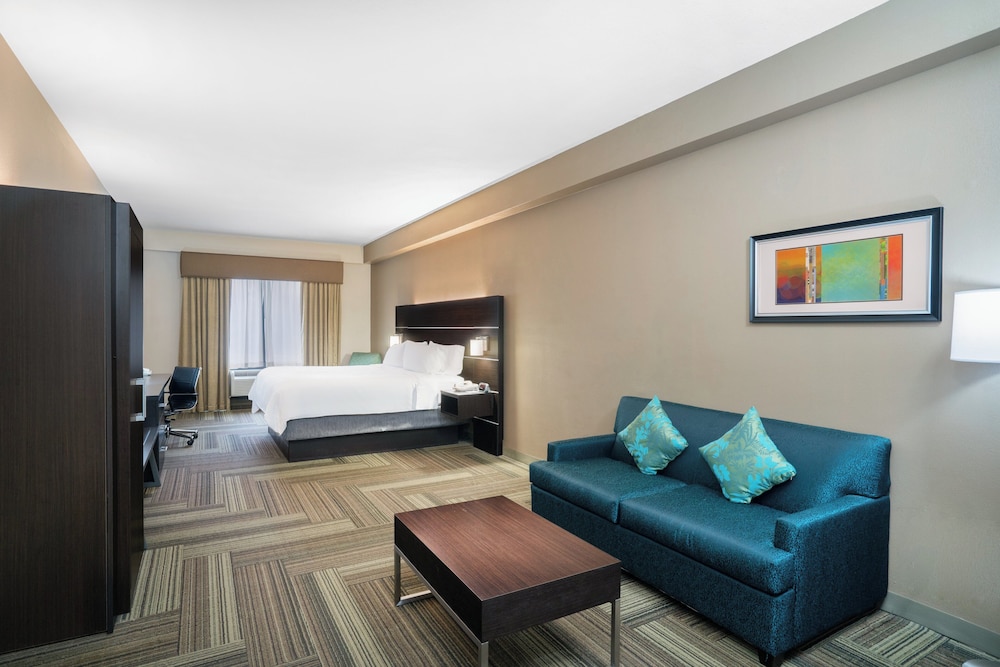 جناح بسرير كينج مع أريكة، Holiday Inn Express Hotel Suites Ashland 2/4