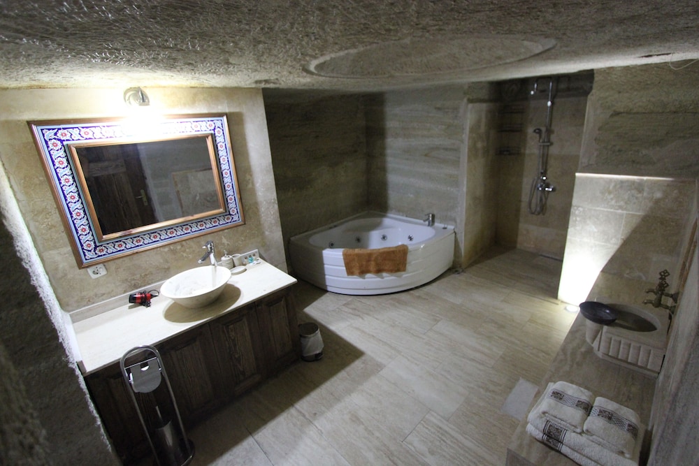 Family Cave Suites Hotel 49/50