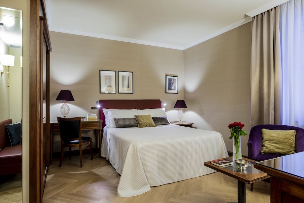 Hotel Accademia Verona 16/80