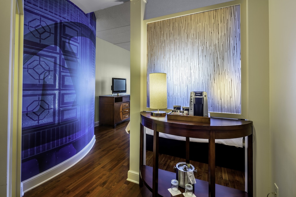 Hotel Indigo Jacksonville Deerwood Park 58/77
