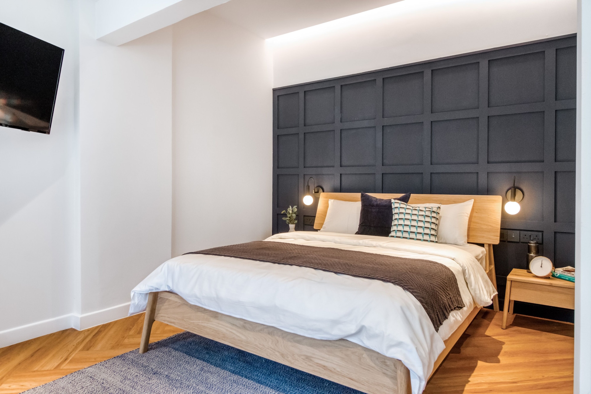 ROOM, XL