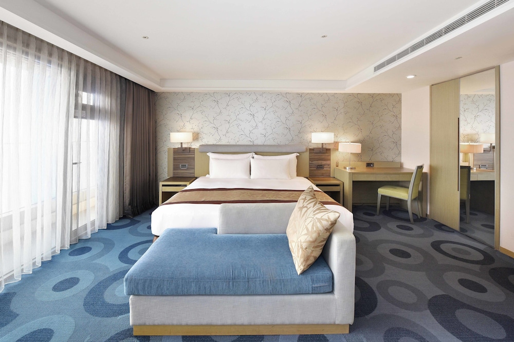 SUPERIOR, HARBOUR VIEW, EXECUTIVE LEVEL