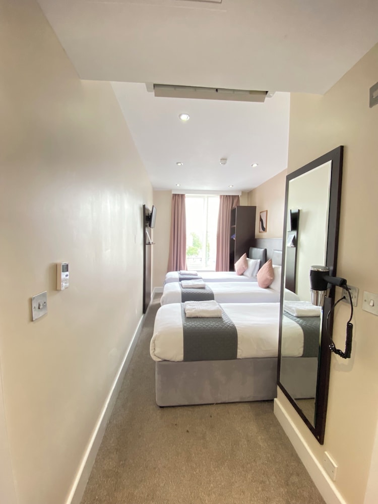 Trebovir Hotel 30/52