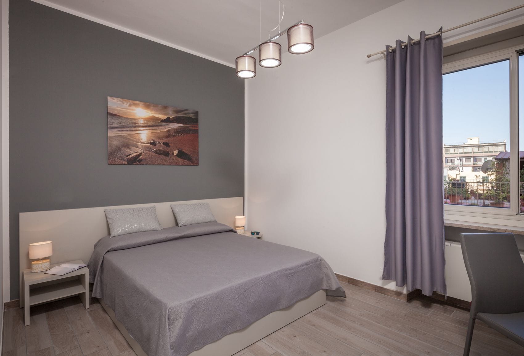 DELUXE, QUEEN BED, PRIVATE BATHROOM
