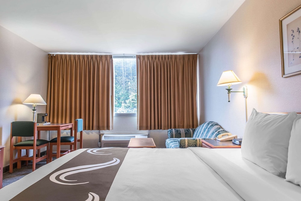 Quality Inn Hermitage South 20/48