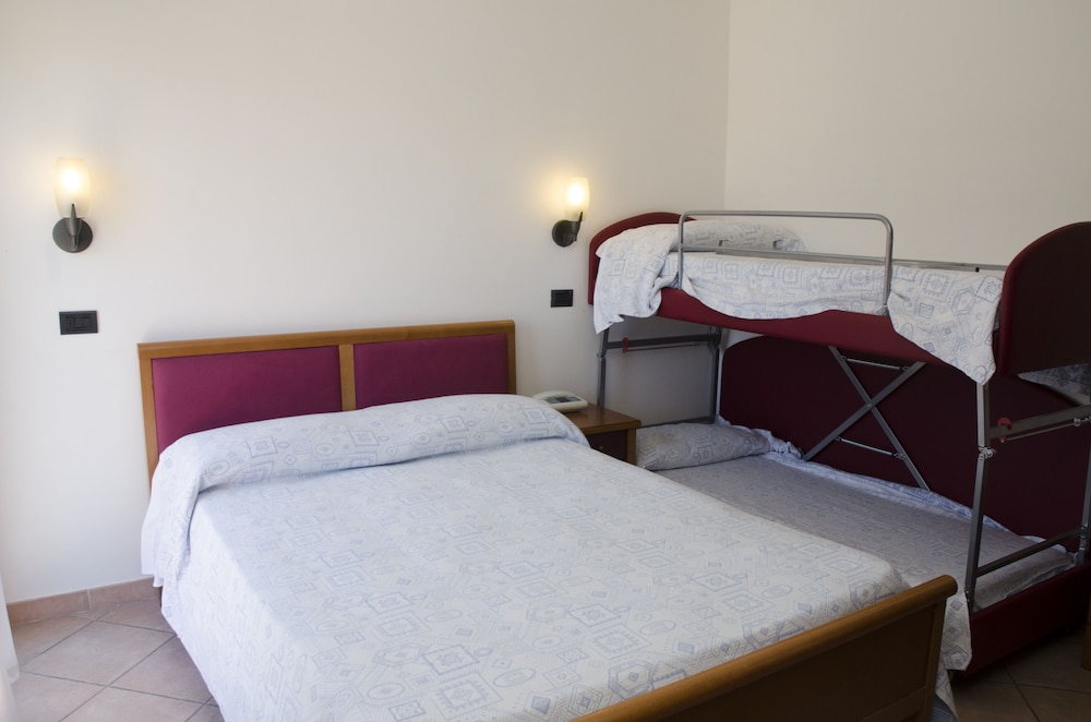 Albergo Bar Cenni 19/48