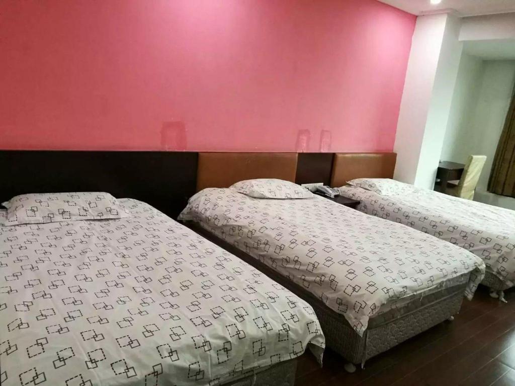 Guangzhou Xinzhou Hotel 6/18