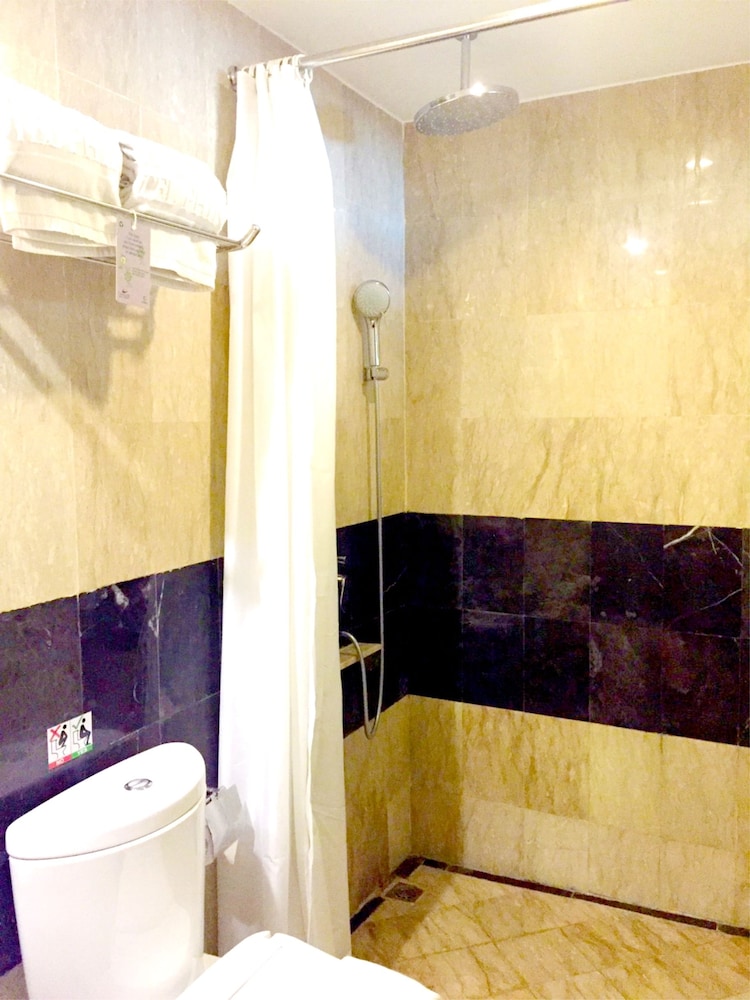 TRAVELLERS HOTEL PHINISI 17/50