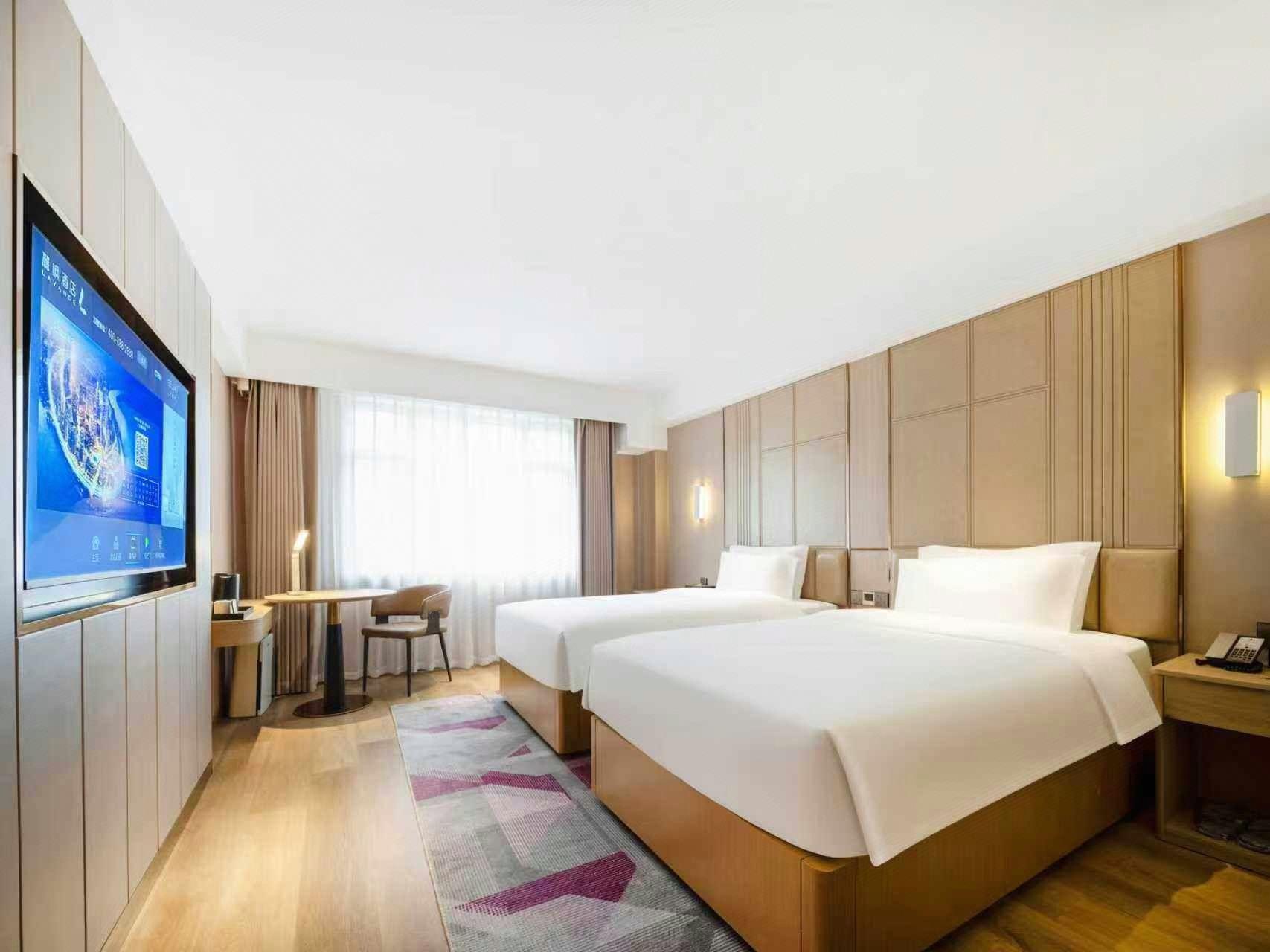 Superior, Twin Beds