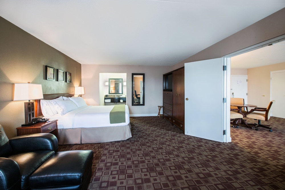 Holiday Inn Express Rolling Mdws Schaumburg Area 18/33