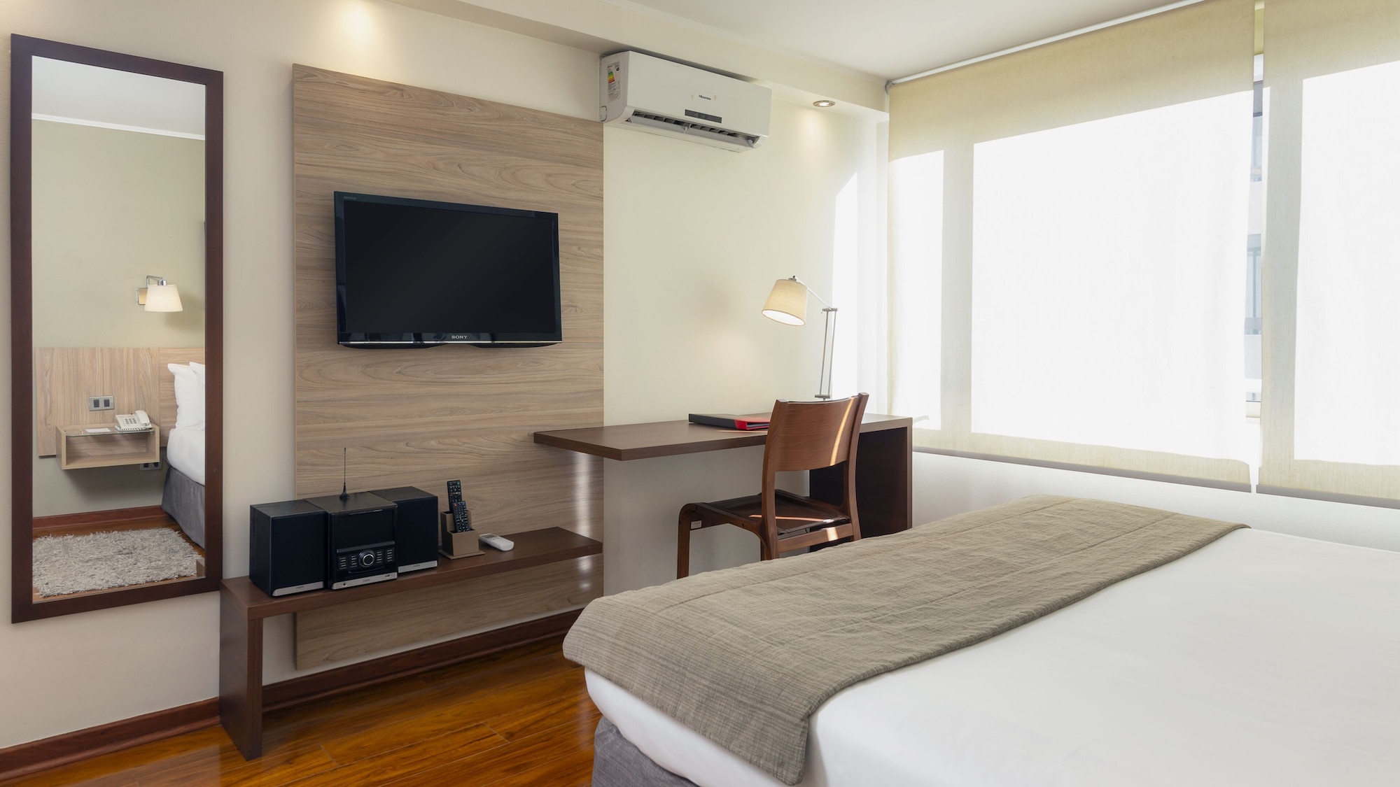 COMFORT, STUDIO, TWIN BEDS