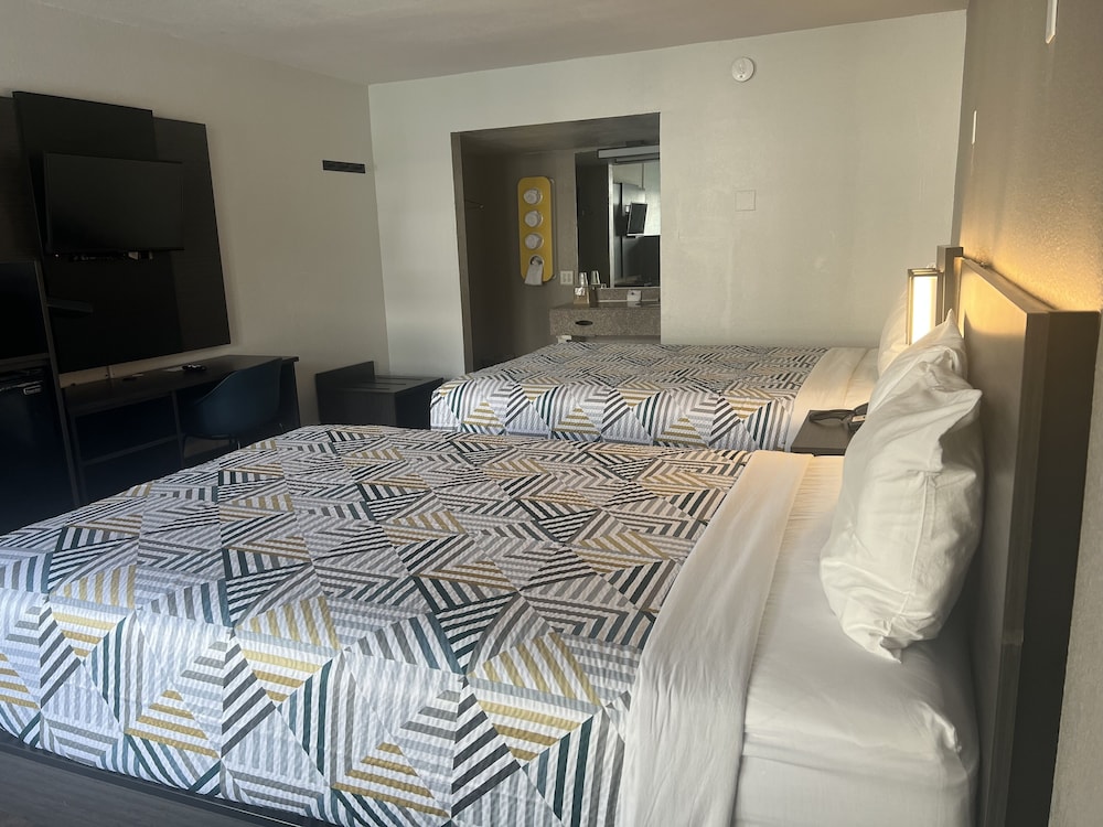 Motel6 Glendale, AZ 13/48