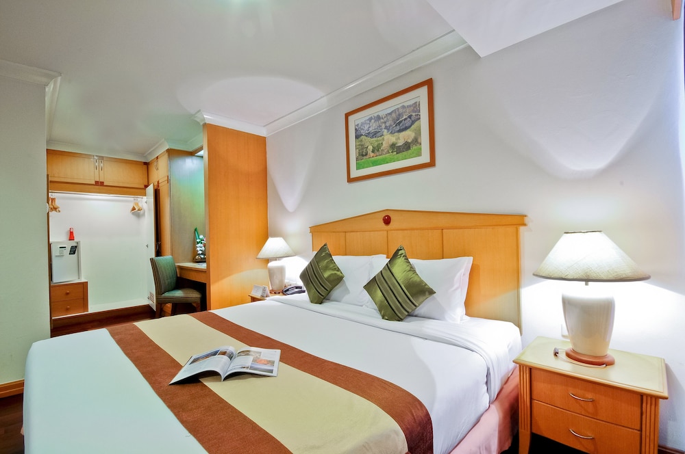 Admiral Suites Bangkok 14/50