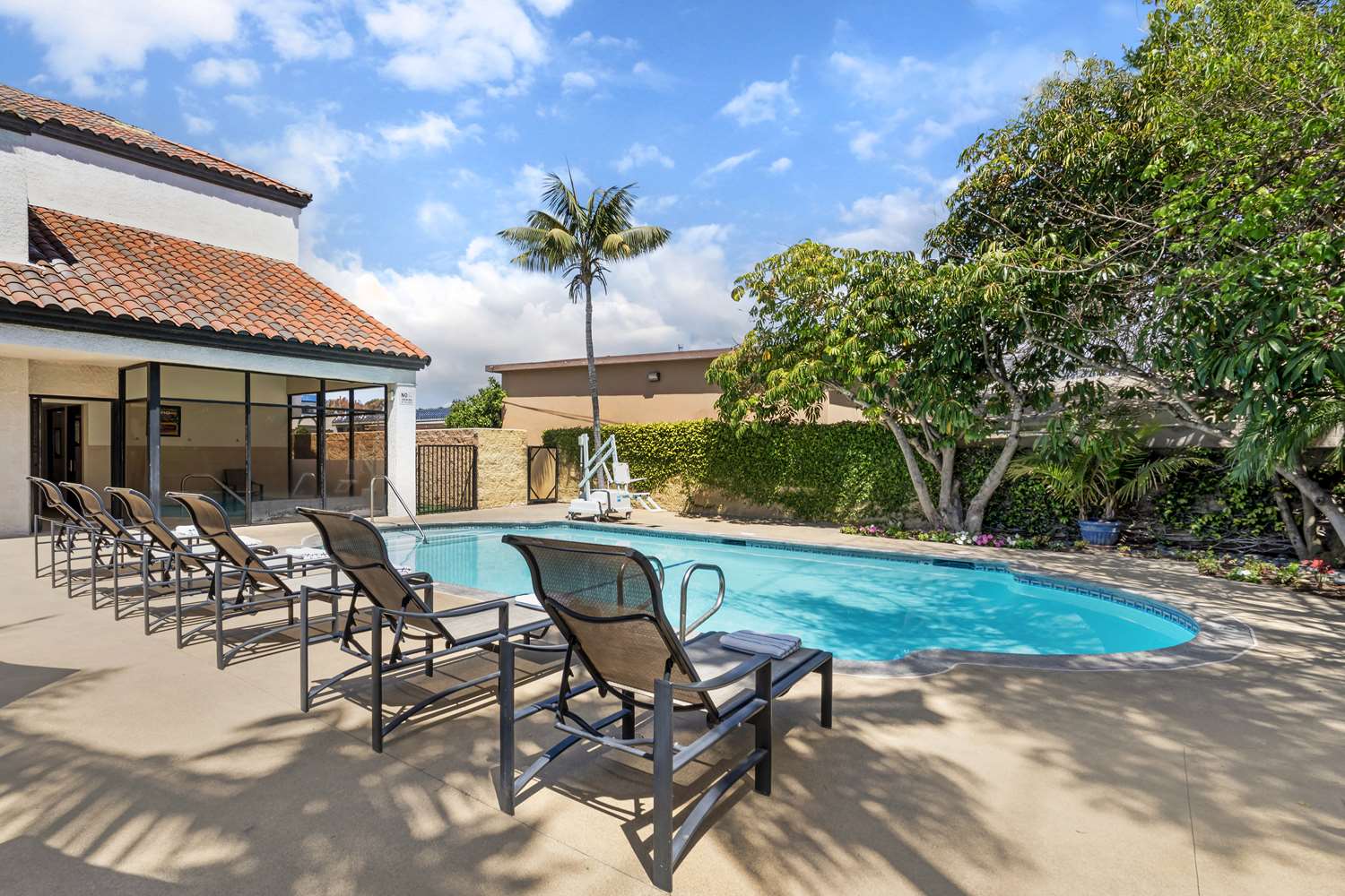 Best Western Plus Newport Mesa Inn 46/47