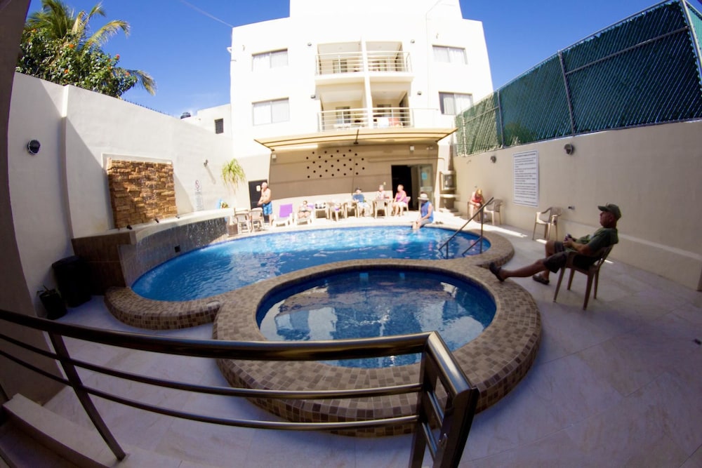 Hotel & Suites Domani 44/46