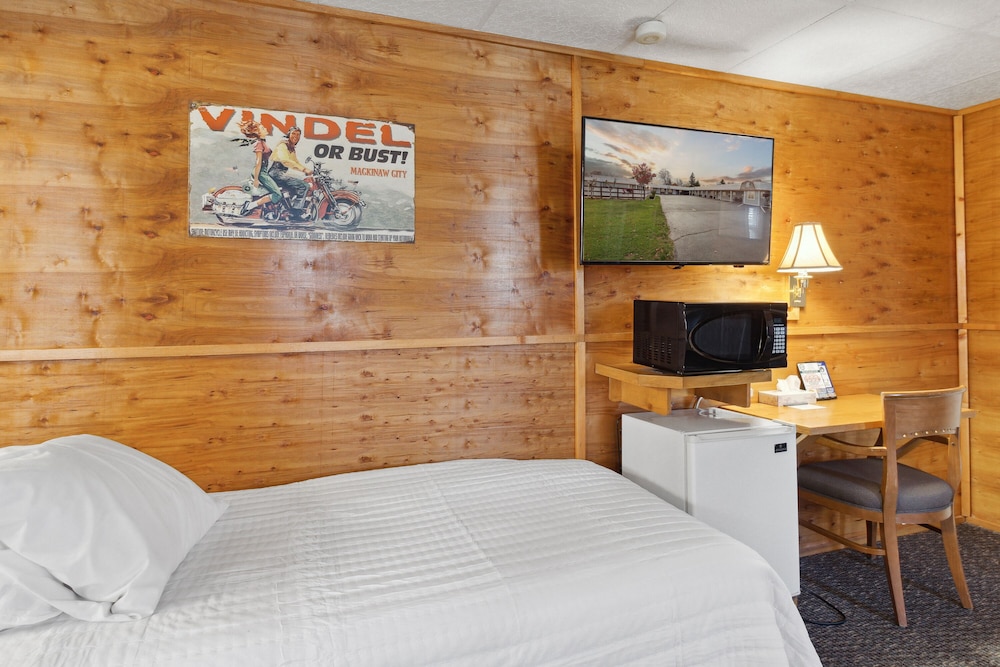 Vindel Motel 7/23