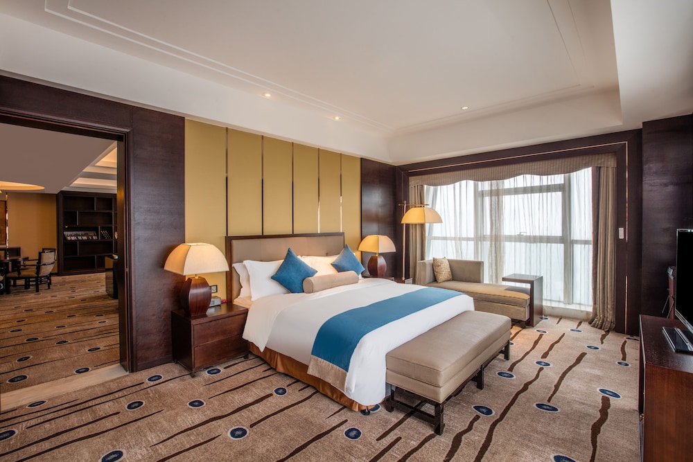 Crowne Plaza Yiwu Expo 15/50
