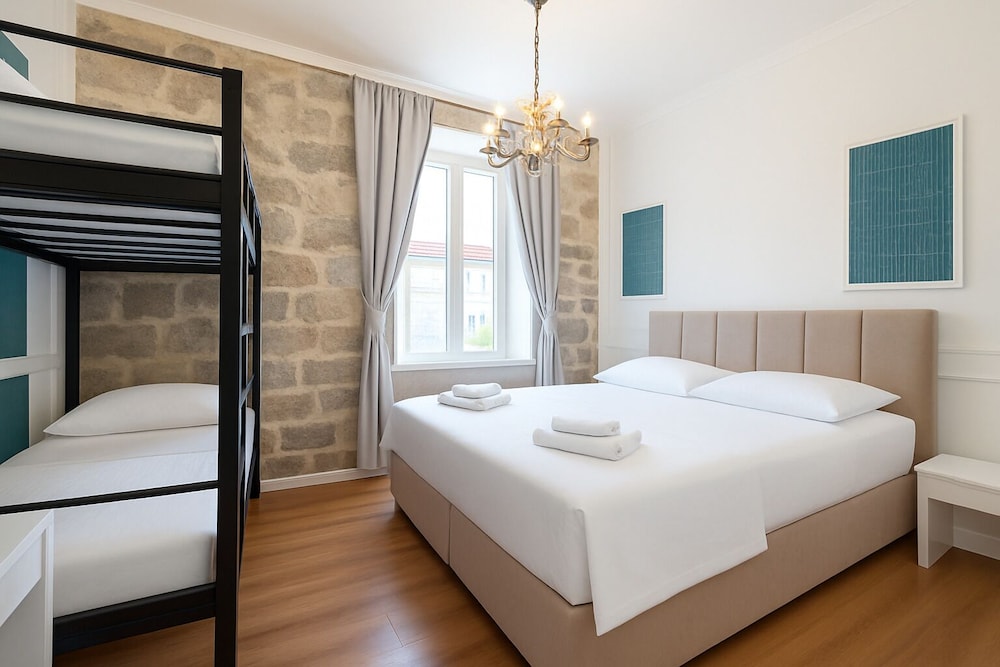 Silver Gate Rooms Dioklecijan Palace 13/42