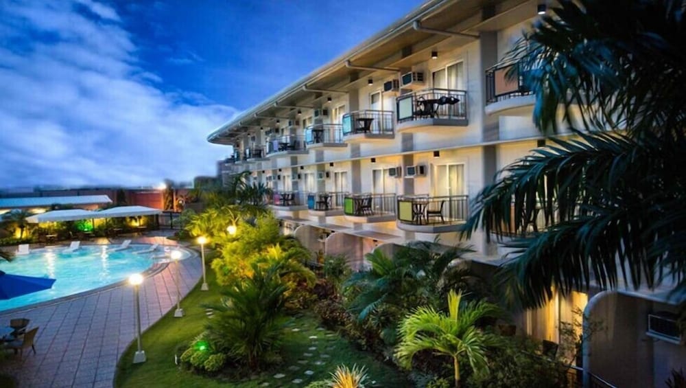 N Hotel 6/55