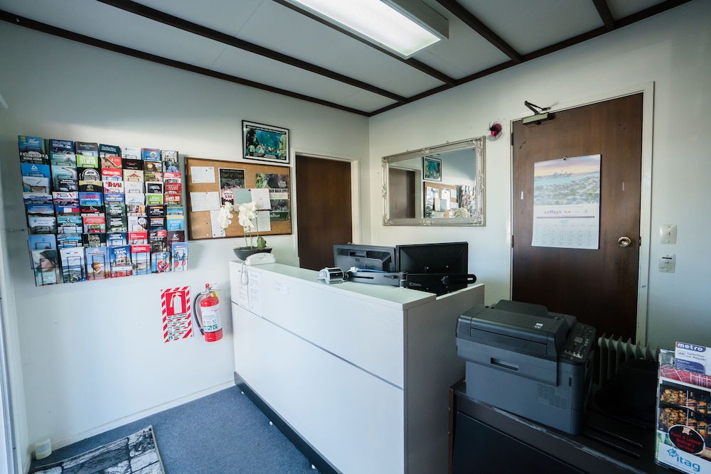 Coachman Motel 15/39