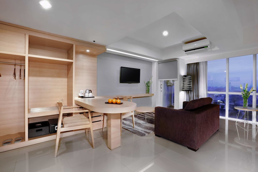 Harper MT Haryono by ASTON 51/71