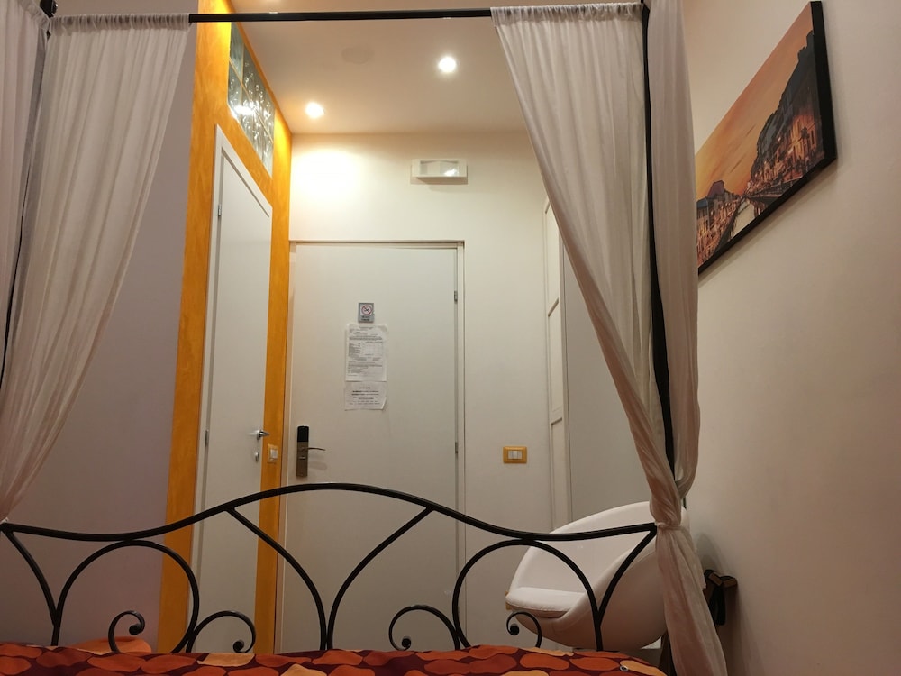 Atmos Luxe Navigli Hostel & Rooms 19/47