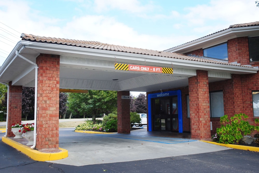 Motel6 Newport, RI 6/41