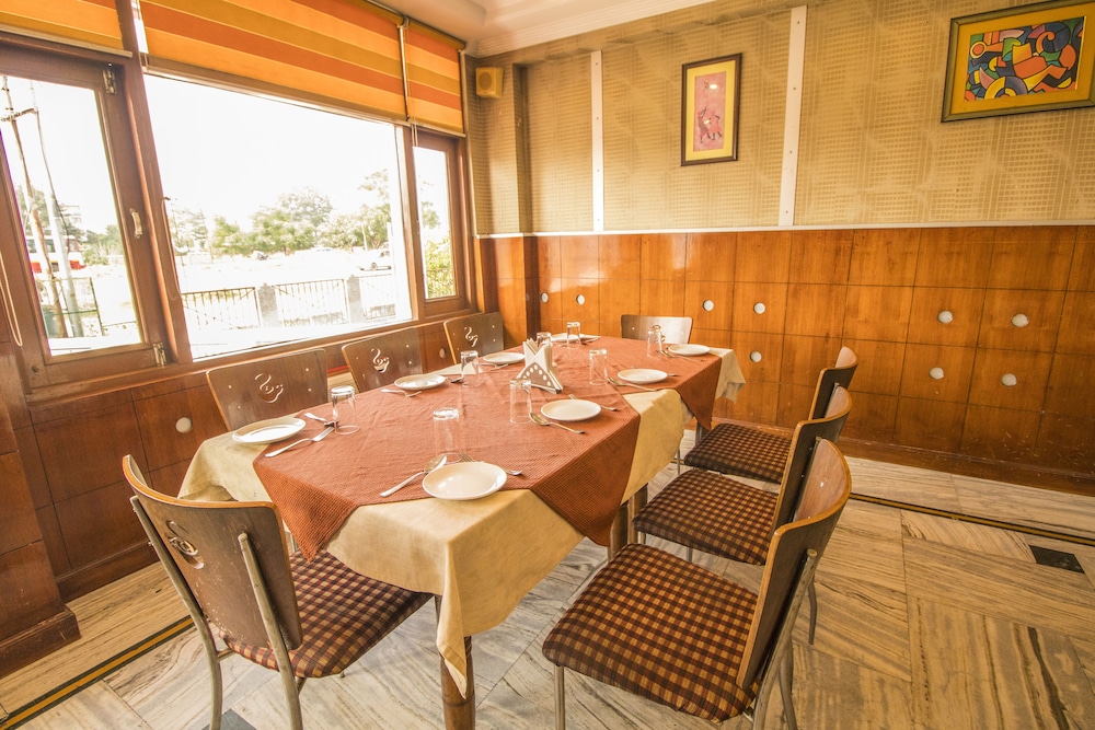 HOTEL JHANVI DALE 22/29