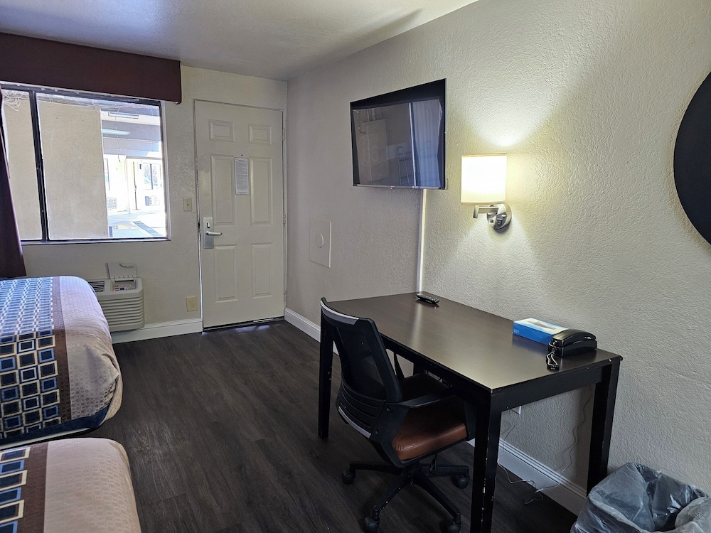 Canyon Inn Motel By Flagstaff Route-66 57/57