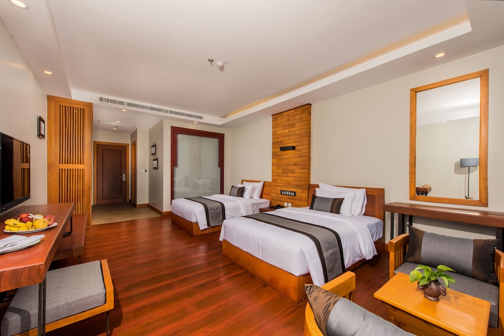 Pacific Hotel and Spa Siem Reap 20/50