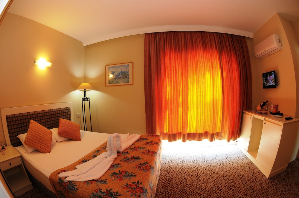 Belkon Hotel 42/72
