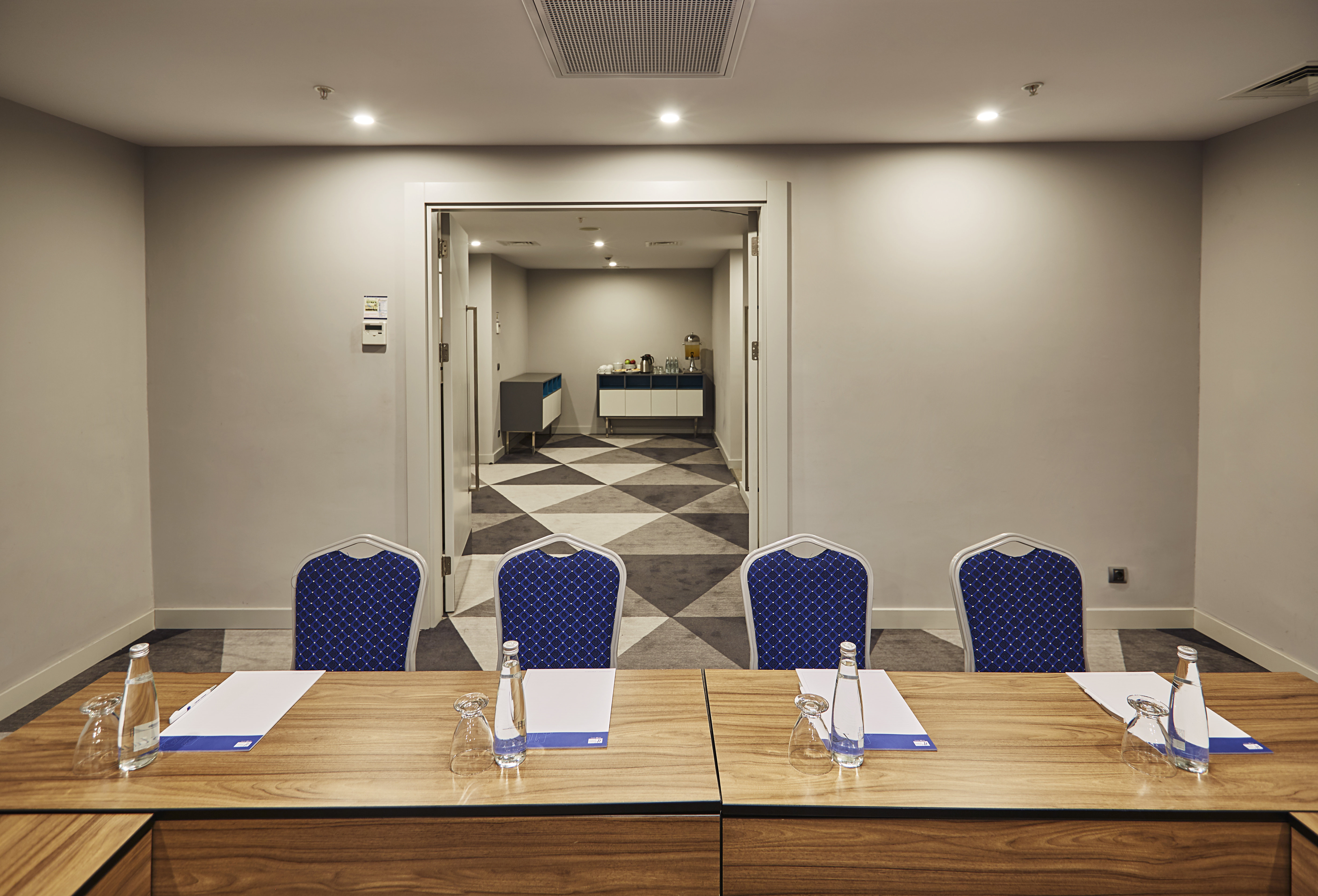 HOLIDAY INN EXPRESS ISTANBUL - ATAKOY METRO 38/42