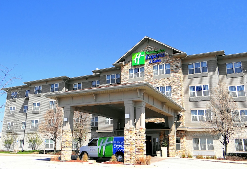 Holiday Inn Express Suites Chicago West Roselle 1/50
