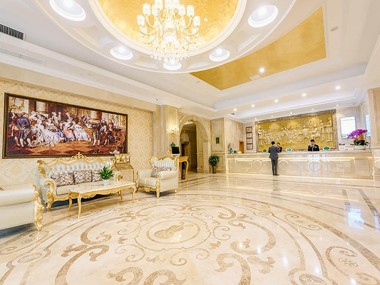 Vienna International Hotel (Chengdu West Railway Station Qingyang Wanda) 7/47