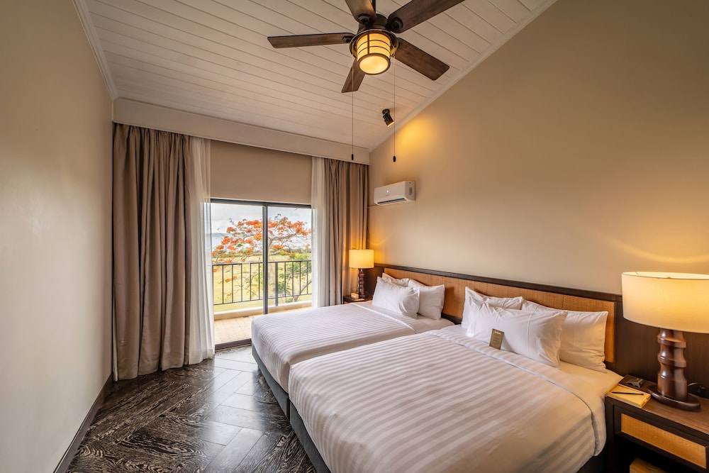 Coral Ocean Resort 8/50