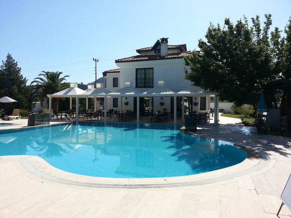 Club Mel Holiday Resort 5/48