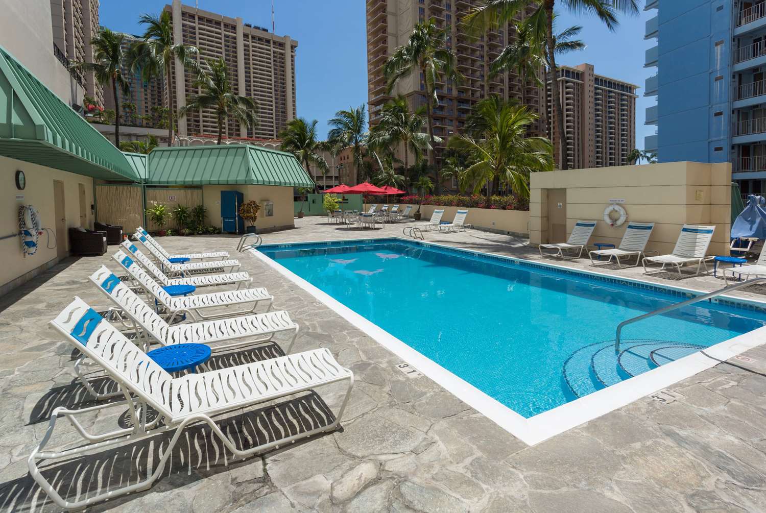 Ramada Plaza by Wyndham Waikiki 17/21