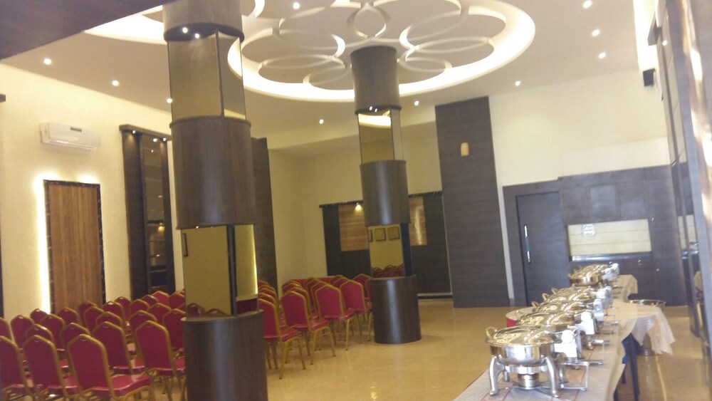 Hotel 24 Seven 32/40