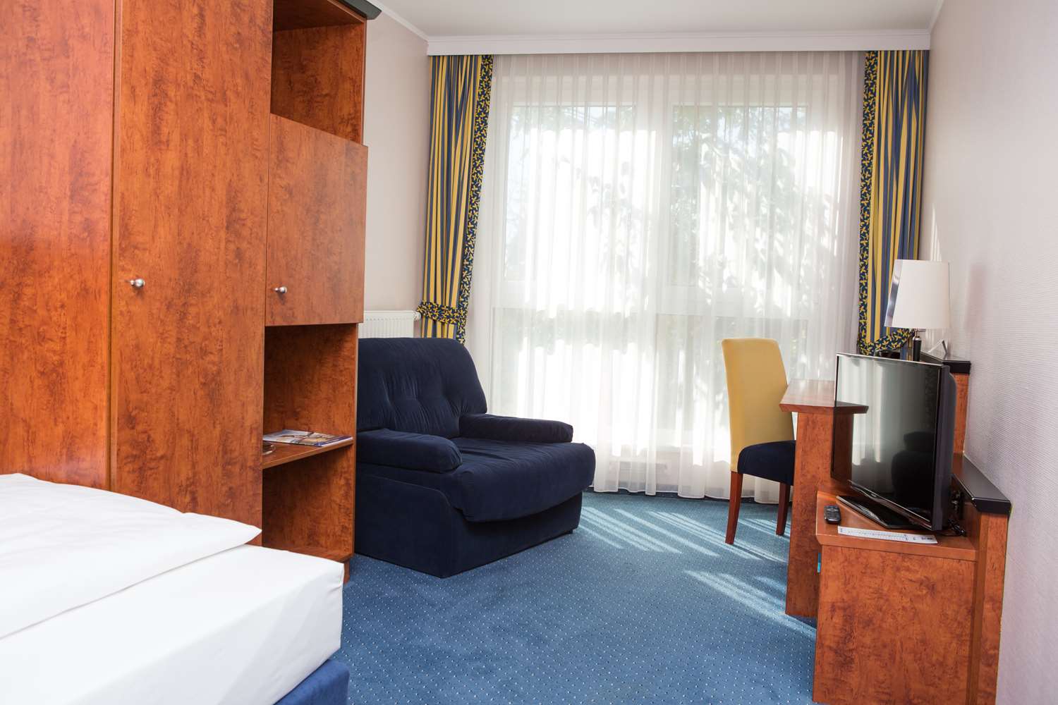Amedia Hotel Frankfurt-Ruesselsheim 8/22