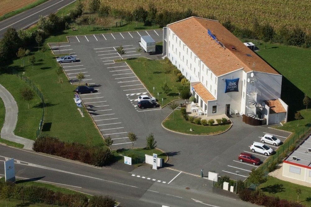 Ibis Budget Niort Est La Creche 28/32