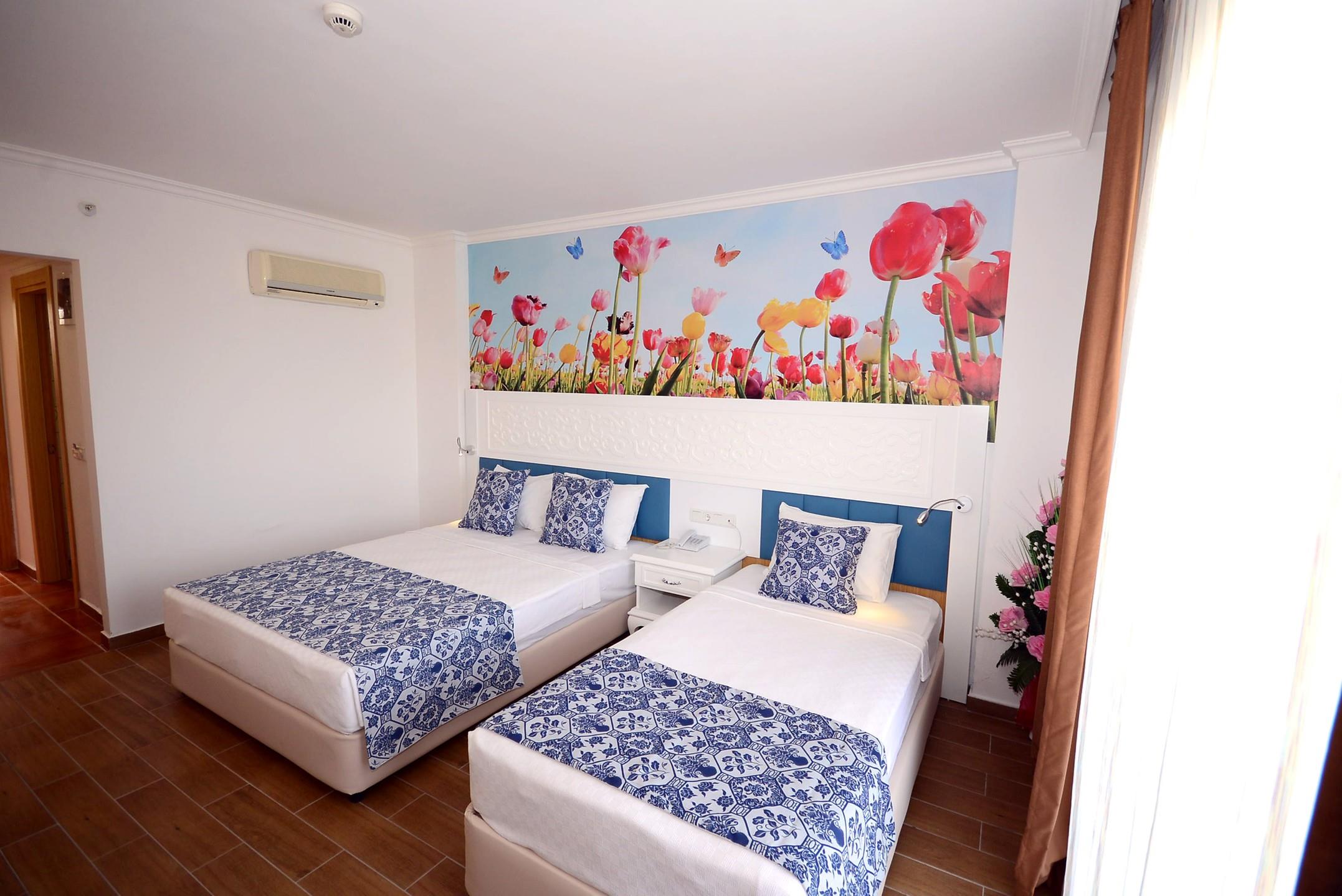 STANDARD DOUBLE ROOM
