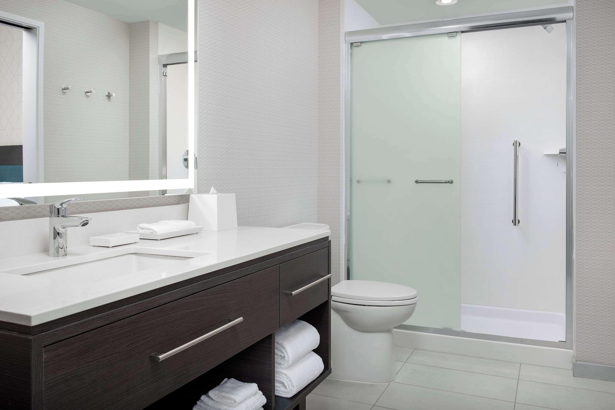 1 Bedroom, Suite