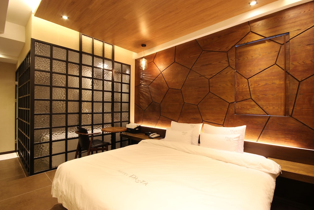 Jinhae Pasta Hotel 22/47
