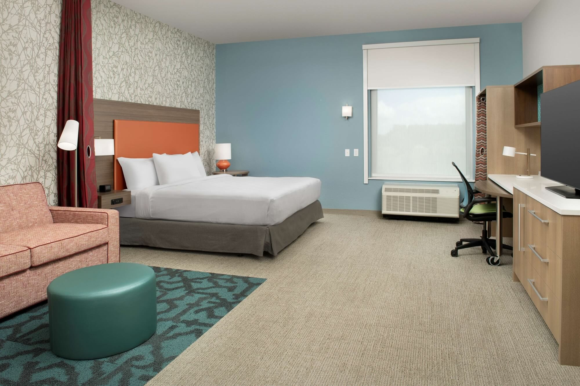 STUDIO, KING BED, ACCESSIBLE