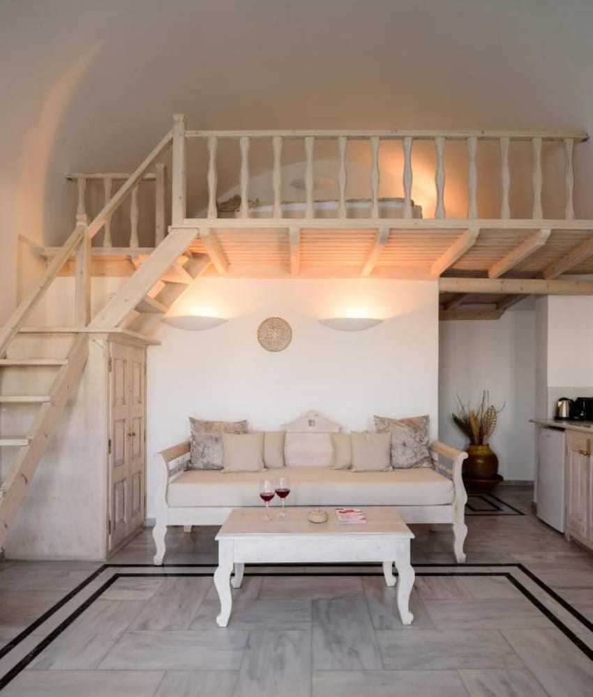 Cave, Honeymoon, Maisonette, Suite, Caldera and Sea View, Pool View