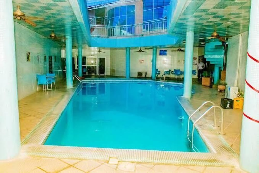 Barcelona Hotels Abuja 25/50