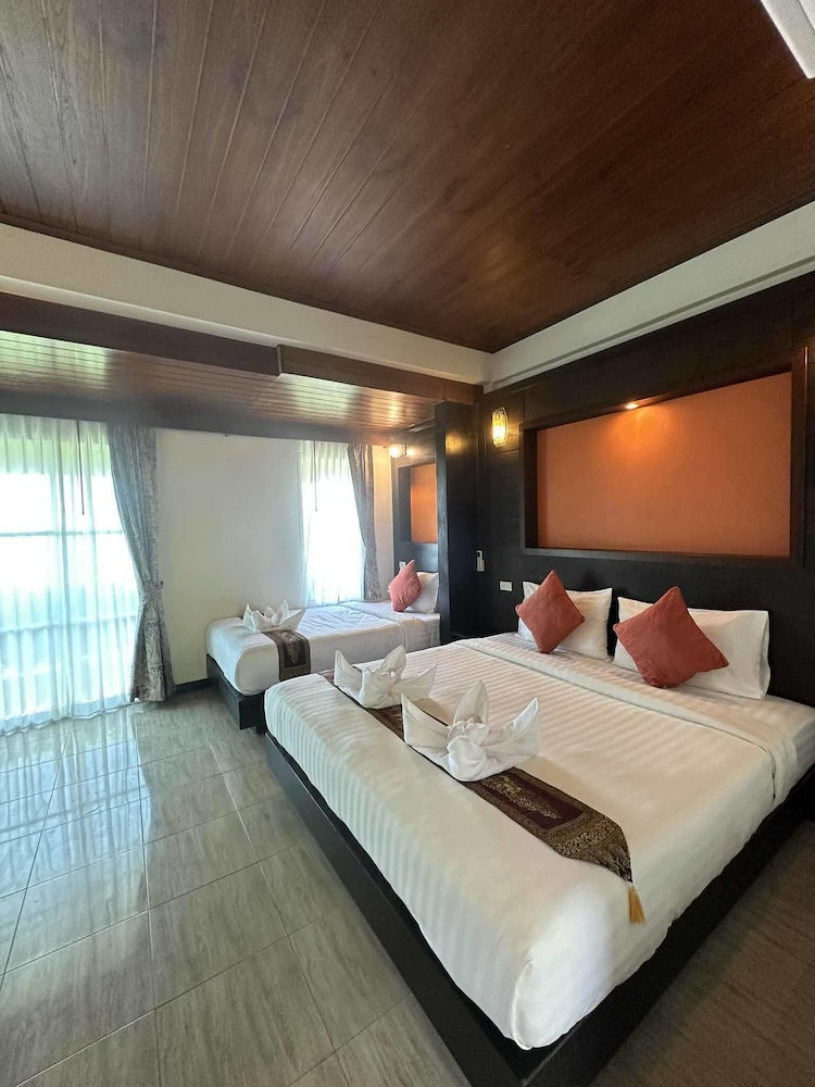 The Sea At Lanta Hotel 13/50